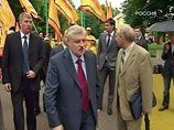 Съезд "Справедливой России": считают своими конкурентами равнодушие и апатию россиян, но ругают единороссов Съезд "Справедливой России": считают своими конкурентами равнодушие и апатию россиян, но ругают единороссов