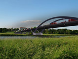 Городские власти, несмотря на протесты и предупреждения, продолжают строительство моста Вальдшлёссхенбрюкке (Waldschl&#246;sschenbr&#252;cke) через Эльбу