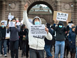 Демонстранты в Швеции штурмуют посольство Ирана