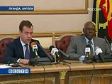 По мнению Медведева, рынок нефти не должен зависеть от положения дел только в экономике По мнению Медведева, рынок нефти не должен зависеть от положения дел только в экономике