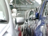 Банки выдают россиянам вдвое меньше автокредитов, чем их просят Банки выдают россиянам вдвое меньше автокредитов, чем их просят