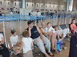 Застрявших в Израиле российских туристов отправят в Ростов спецрейсом
