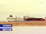 В Санкт-Петербург в понедельник прибыло круизное судно Emerald Princess, на борту которого находятся шесть человек с симптомами острой респираторной инфекции - возможно, свиного гриппа В Санкт-Петербург в понедельник прибыло круизное судно Emerald Princess, на борту которого находятся шесть человек с симптомами острой респираторной инфекции - возможно, свиного гриппа