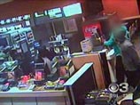 В США банда вооруженных подростков грабит рестораны McDonald's