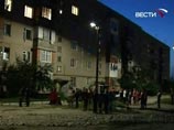 Двое боевиков, мужчина и женщина, блокированные в квартире жилого дома в Нальчике, сдались сотрудникам милиции Двое боевиков, мужчина и женщина, блокированные в квартире жилого дома в Нальчике, сдались сотрудникам милиции
