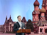 Медведев выступил на конгрессе педиатров и, к ликованию зала, дважды "поддел" своего  переводчика