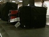 В болгарском аэропорту застряли несколько сотен российских туристов: их багаж не могли достать из самолета