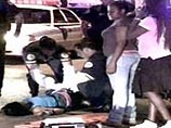 В США трое вооруженных мужчин устроили бойню на частной вечеринке: 12 жертв
В США трое вооруженных мужчин устроили бойню на частной вечеринке: 12 жертв