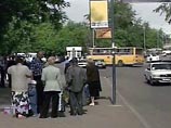 "Сбербанк" откроет отделения на автобусных остановках, оснастив  их системой "антибомж"