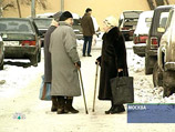 НГ: увеличение пенсий может оказаться на 2 тысячи рублей в месяц меньше обещанного   Путиным