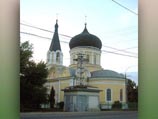 В кафедральном Петро-Павловском соборе Симферополя был отслужен молебен перед началом основной фазы курортного сезона