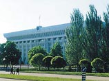 Москва договаривается с Бишкеком об открытии военной базы в Киргизии
