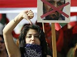 В Иране несколько сотен демонстрантов, в основном представители оппозиционно настроенной молодежи, вышли в четверг на улицы Тегерана