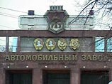 Альфа-банк упорно идет поперек попыткам властей спасти ГАЗ, намереваясь банкротить его заводы 