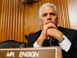 Родители сенатора США, претендовавшего на пост президента в 2012 году, заплатили $100 тыс. за его внебрачную связь Родители сенатора США, претендовавшего на пост президента в 2012 году, заплатили $100 тыс. за его внебрачную связь