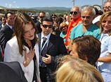 Поведение Карлы Бруни на саммите G8 сочли "грубостью, если не хамством" Поведение Карлы Бруни на саммите G8 сочли "грубостью, если не хамством"