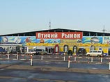 Около 200 торговцев "Садовода" получили указание уйти с рынка. Их заменят конкуренты с Черкизовского Около 200 торговцев "Садовода" получили указание уйти с рынка. Их заменят конкуренты с Черкизовского