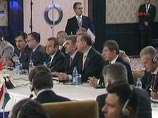 В церемонии подписания соглашения приняли участие представители около 20 стран, а также председатель Еврокомиссии Жозе Мануэль Баррозу. В числе гостей были президент Грузии, премьер-министр Ирака и спецпредставитель США по энергетическим вопросам в Еврази