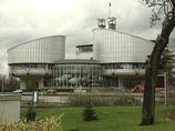 Слушания по жалобе экс-главы ЮКОСа Михаила Ходорковского в Европейском суде по правам человека начнутся осенью. Москва уже готовится к разбирательству и указывает Страсбургу на нарушения, допущенные при подаче жалобы Слушания по жалобе экс-главы ЮКОСа Михаила Ходорковского в Европейском суде по правам человека начнутся осенью. Москва уже готовится к разбирательству и указывает Страсбургу на нарушения, допущенные при подаче жалобы