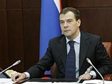 Медведев снова пообщался с россиянами в приемной: посредством видеоконференции "аудиенцию" получили даже в отдаленных уголках РФ