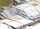 Вместе с тем, согласно Конституции РФ, гражданам гарантирована тайна связи, и вмешательство в нее возможно только по судебному решению Вместе с тем, согласно Конституции РФ, гражданам гарантирована тайна связи, и вмешательство в нее возможно только по судебному решению