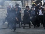 В Иерусалиме полиция применила водометы против разбушевавшихся ультраортодоксов, 26 самых активных арестованы В Иерусалиме полиция применила водометы против разбушевавшихся ультраортодоксов, 26 самых активных арестованы