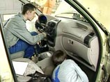 Профсоюз "АвтоВАЗа" предлагает платить часть заработка сотрудникам завода из бюджета Профсоюз "АвтоВАЗа" предлагает платить часть заработка сотрудникам завода из бюджета