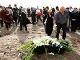 В армянском Эчмиадзине проходит панихида по погибшим в катастрофе Ту-154 В армянском Эчмиадзине проходит панихида по погибшим в катастрофе Ту-154