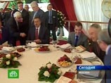 После скачек Медведев повел лидеров Армении и Азербайджана в ресторан После скачек Медведев повел лидеров Армении и Азербайджана в ресторан