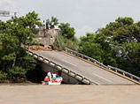 В Мексике рухнул 200-метровый автомобильный мост - есть погибшие