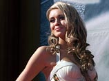 Ксения Сухинова, прибывшая в качестве почетной гостьи на конкурс "Мисс Уэльс", прошедший в минувшие выходные, говорит, что в ее сумках не было никаких опасных вещей Ксения Сухинова, прибывшая в качестве почетной гостьи на конкурс "Мисс Уэльс", прошедший в минувшие выходные, говорит, что в ее сумках не было никаких опасных вещей