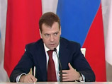 В июне президент России Дмитрий Медведев предупредил, что в случае провала антикризисных мер на местах губернаторы будут лишаться своих постов
