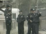 Как утверждается, военные, журналисты и ученые, входившие в ультранационалистическую организацию "Эргенекон" создали вооруженную террористическую группу, чтобы свергнуть происламистскую Партию справедливости и развития Как утверждается, военные, журналисты и ученые, входившие в ультранационалистическую организацию "Эргенекон" создали вооруженную террористическую группу, чтобы свергнуть происламистскую Партию справедливости и развития