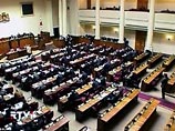 "Журнал уже принес извинения", - заявил Саакашвили на внеочередной сессии парламента в процессе политических дебатов