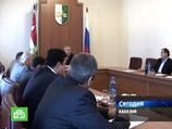Оппозиция также отмечает, что в том же интервью президент в очередной раз поставил под сомнение сохранение независимого статуса Абхазии