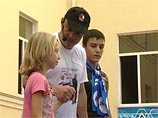 Цзю научил сочинских детей делать зарядку Цзю научил сочинских детей делать зарядку