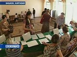 На президентских выборах в Киргизии уверенно лидирует действующий глава государства Курманбек Бакиев На президентских выборах в Киргизии уверенно лидирует действующий глава государства Курманбек Бакиев