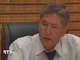 На выборах в Киргизии лидирует Бакиев: главный соперник отказался с ним тягаться На выборах в Киргизии лидирует Бакиев: главный соперник отказался с ним тягаться