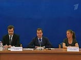 Молодой петербургский депутат Антон Криницын воспользовался встречей с президентом Медведевым, чтобы рассказать всей стране о своих мытарствах с открытием автомойки 