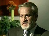 Он привел слова Закаева: "Сегодня мы понимаем, что не нужны какие-либо посредники, понимаем, что только с Москвой могут быть решены любые проблемы, возникающие у чеченского народа" Он привел слова Закаева: "Сегодня мы понимаем, что не нужны какие-либо посредники, понимаем, что только с Москвой могут быть решены любые проблемы, возникающие у чеченского народа"