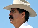 Свергнутый президент Гондураса находится в Никарагуа у границы. По ту сторону его ждут армейские подразделения