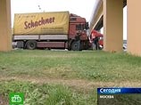 Очередное крупное ДТП - в Москве грузовик MAN врезался в автобус