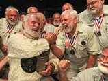 Механик из Техаса выиграл конкурс двойников писателя Эрнеста Хемингуэя Механик из Техаса выиграл конкурс двойников писателя Эрнеста Хемингуэя