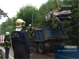 В Москве за ночь сразу две машины врезались в бетонные заборы