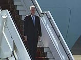 Билл Клинтон прилетел в КНДР освобождать американских журналисток Билл Клинтон прилетел в КНДР освобождать американских журналисток