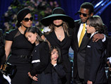 Суд назначил мать Майкла Джексона опекуном его детей, она также добивается управления его состоянием
