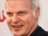 Миссию Клинтона в КНДР оплатил голливудский продюсер. Он же дал свой самолет Миссию Клинтона в КНДР оплатил голливудский продюсер. Он же дал свой самолет
