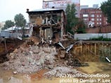 В центре Екатеринбурга рухнула стена старинного жилого дома