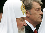 Партиарх Московский и всея Руси Кирилл посетил вместе с президентом Украины Виктором Ющенко монумент памяти погибшим от голодомора