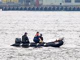 Водолазы возобновили поиск погибших в столкновении самолета и вертолета над Гудзоном Водолазы возобновили поиск погибших в столкновении самолета и вертолета над Гудзоном